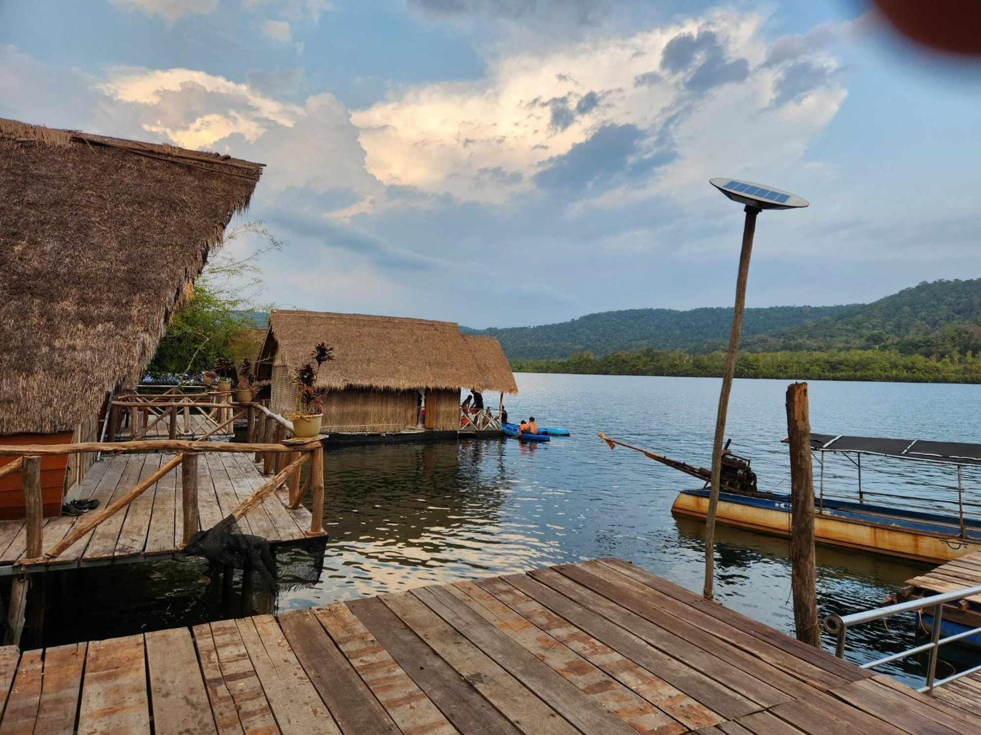 Villa The Floating House Krŏng Kaôh Kŏng Exterior foto