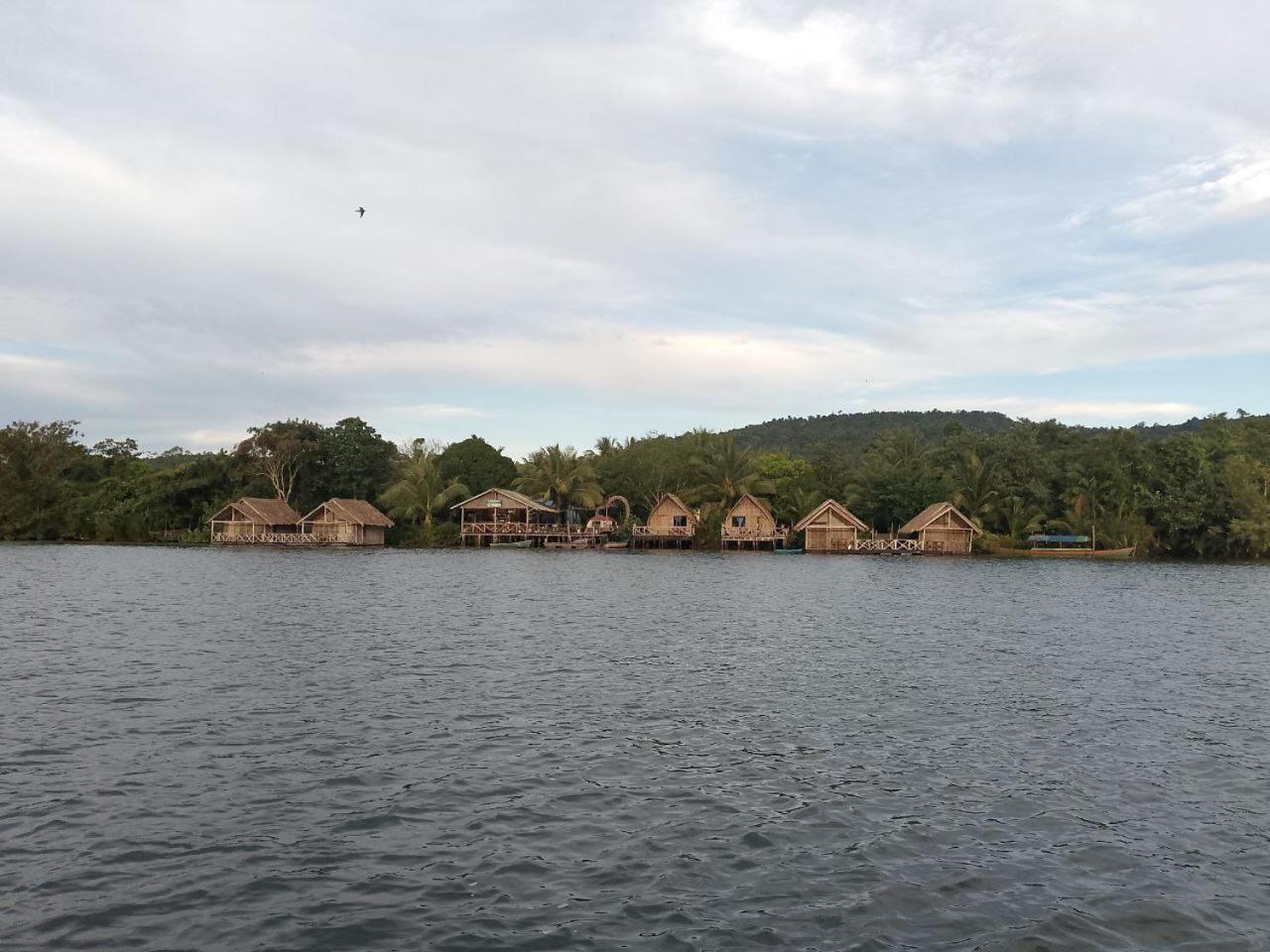 Villa The Floating House Krŏng Kaôh Kŏng Zimmer foto
