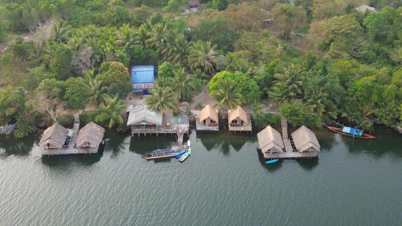 Villa The Floating House Krŏng Kaôh Kŏng Exterior foto